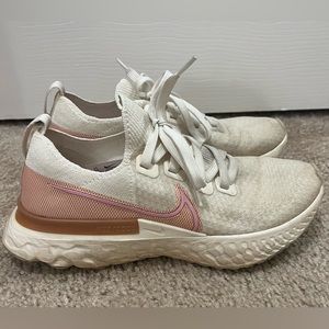 Nike Women's React Infinity Run Flyknit Running Shoes